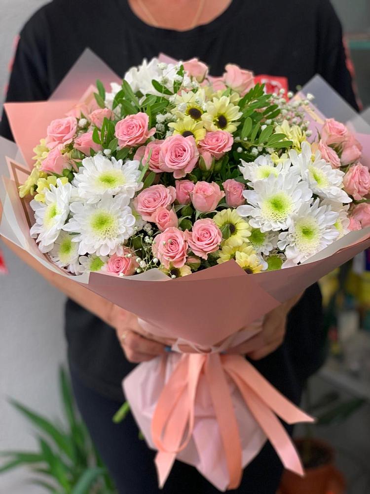 Букет цветов из: Розы и Хризантемы в Котляревской