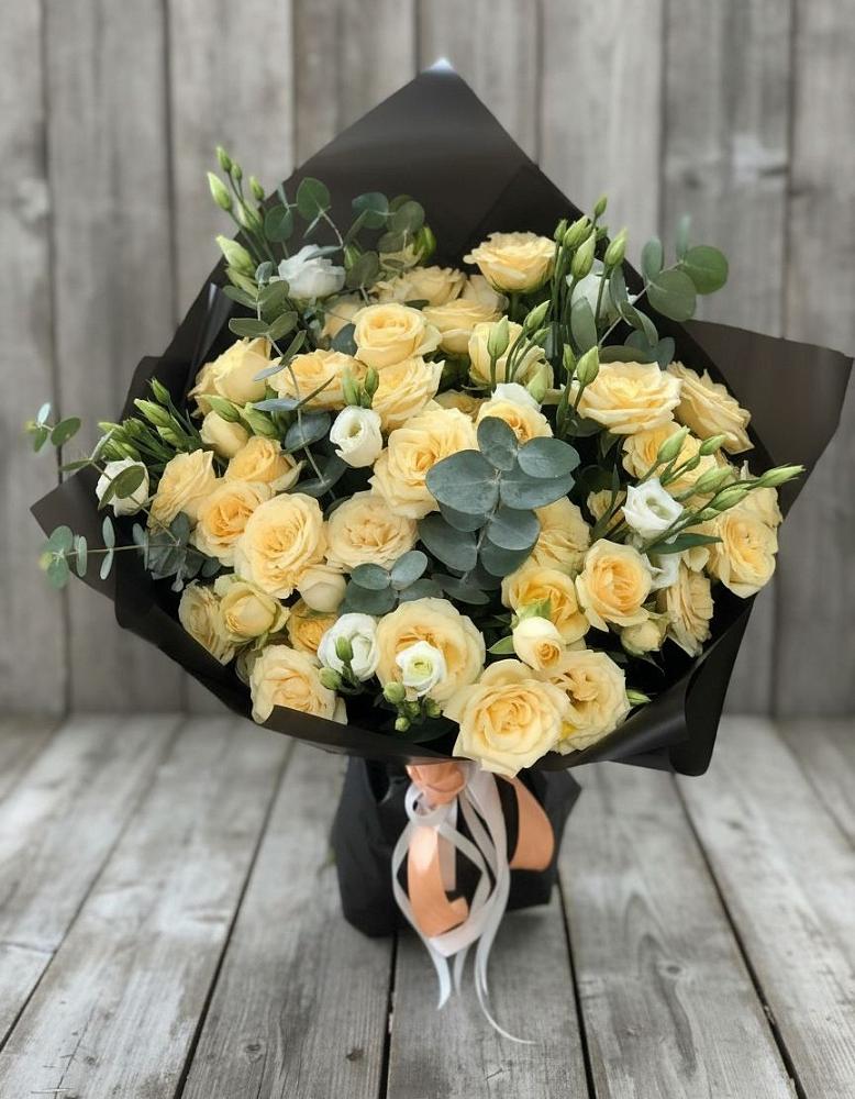 Букет цветов из: Розы и Лизиантусы в Котляревской