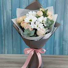 Букет цветов из:  Хризантемы и Розы в Котляревской