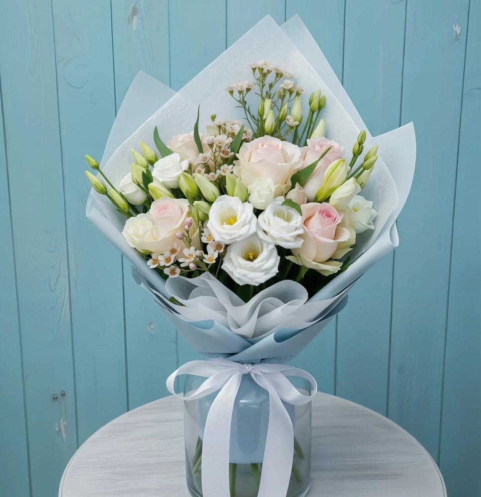 Букет цветов из: Розы и Лизиантусы в Котляревской