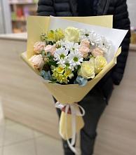 Букет цветов из:  Альстромерии, Розы и Хризантемы в Котляревской