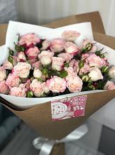 Букет цветов из:  Розы в Котляревской