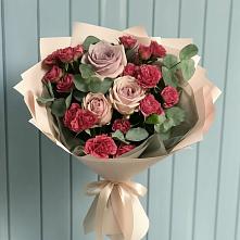 Букет цветов из:  Гвоздики и Розы в Котляревской